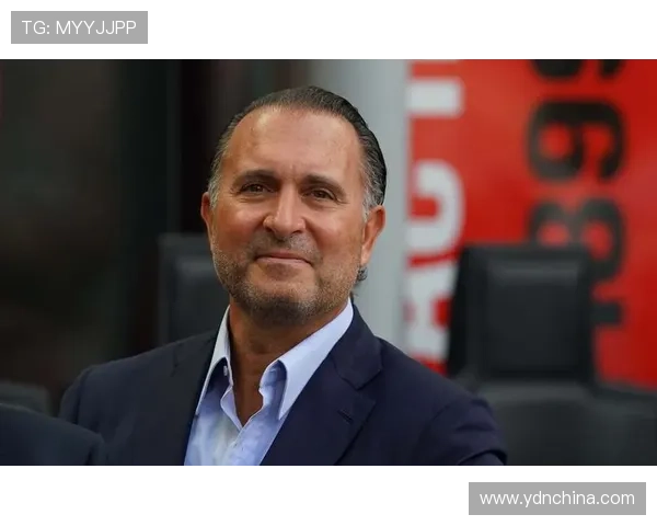 跟队曝卡尔迪纳莱现身米兰基地